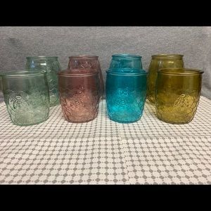 SET OF 8 BEE GLASSES.